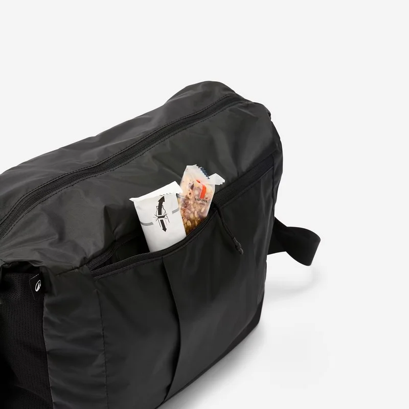 Bolso bandolera viaje y trekking 15L FORCLAZ 1003