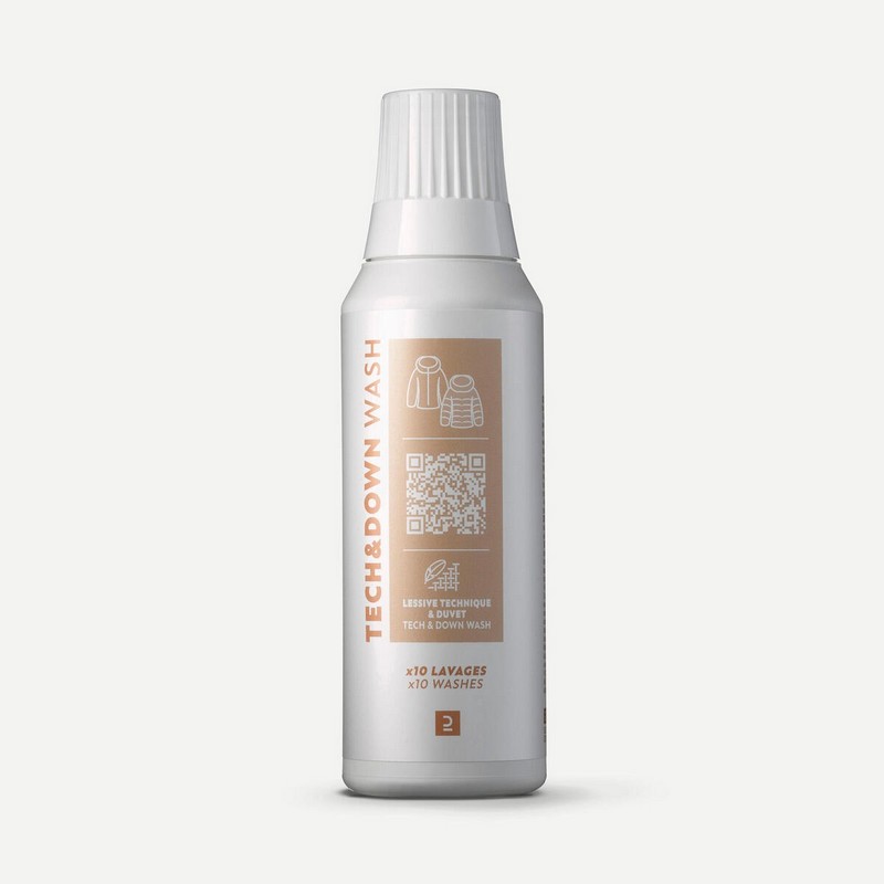Detergente para prendas técnicas y plumones, sin perfumes ni enzimas. Limpia suavemente, conserva transpirabilidad, impermeabilidad y volumen. Ideal para ropa outdoor.