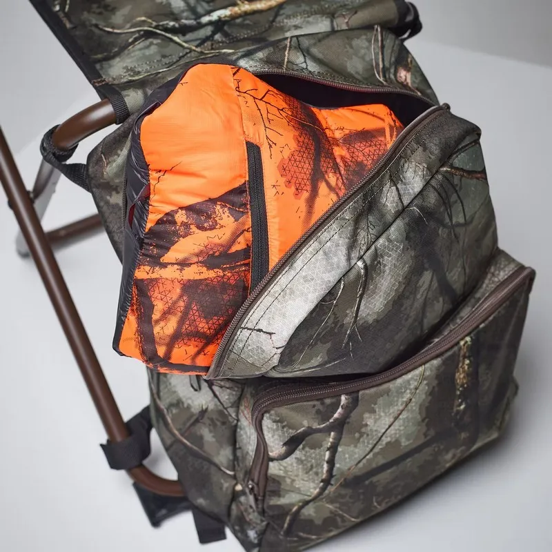 Mochila asiento plegable camuflaje 25L SOLOGNAC6_11zon