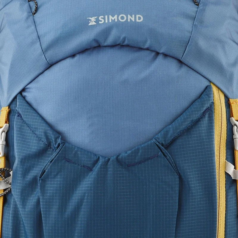 Mochila trekking y montaña 50+10L ultraligera FORCLAZ MT90055V